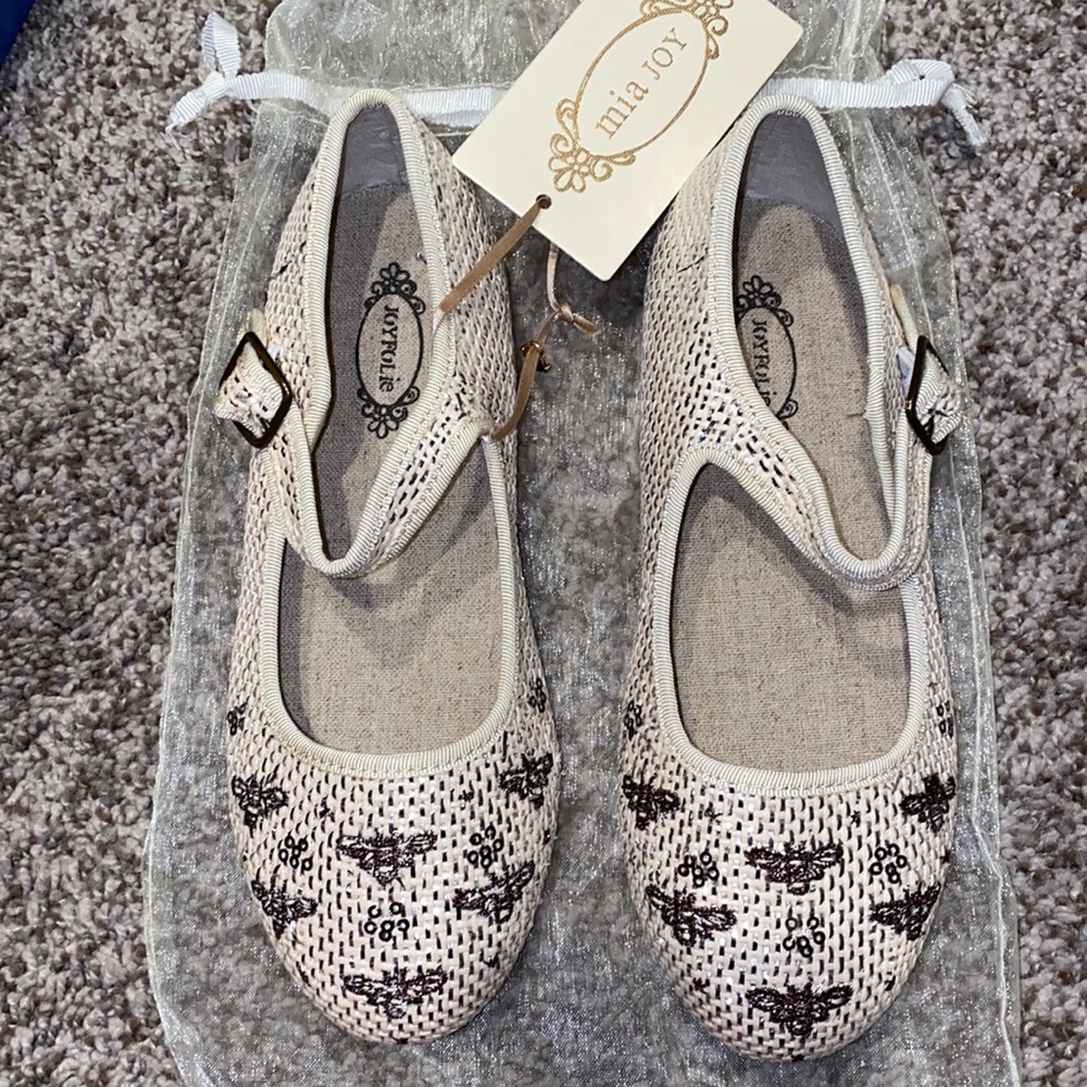 JoyFolie: Metallic Brielle Mary Jane. Size 2